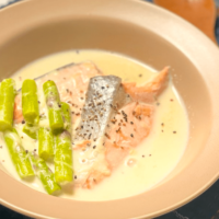 まるごとチン！鮭とアスパラの豆乳スープの簡単レシピ
