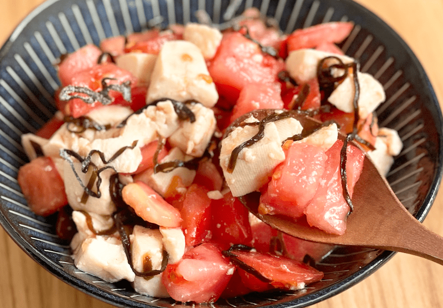 トマトと豆腐の塩昆布和えの簡単レシピ